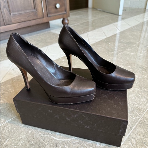 Gucci charlotte coco platform pumps good condition - Picture 3 of 4